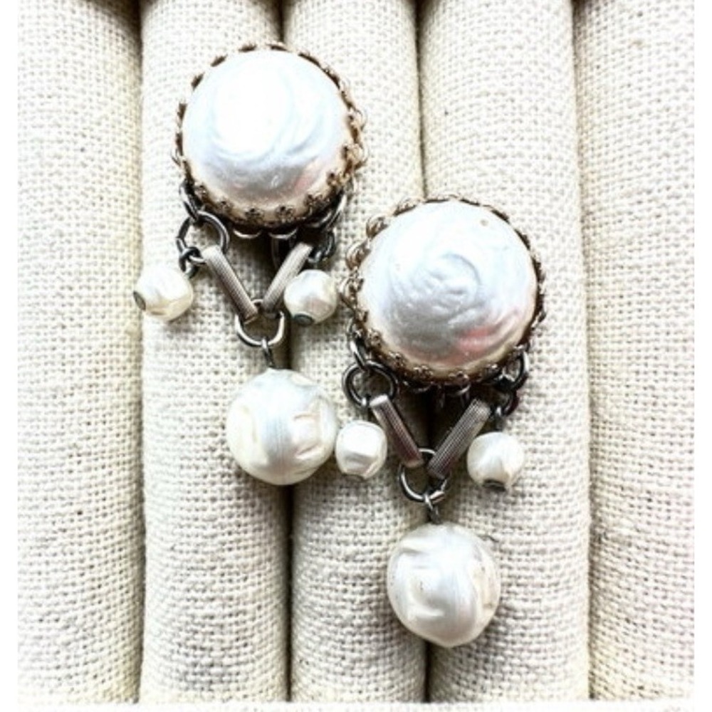 Vintage Baroque Faux Pearl Dangle Clip Earrings Silver Filigree Crown 1.5 Inch